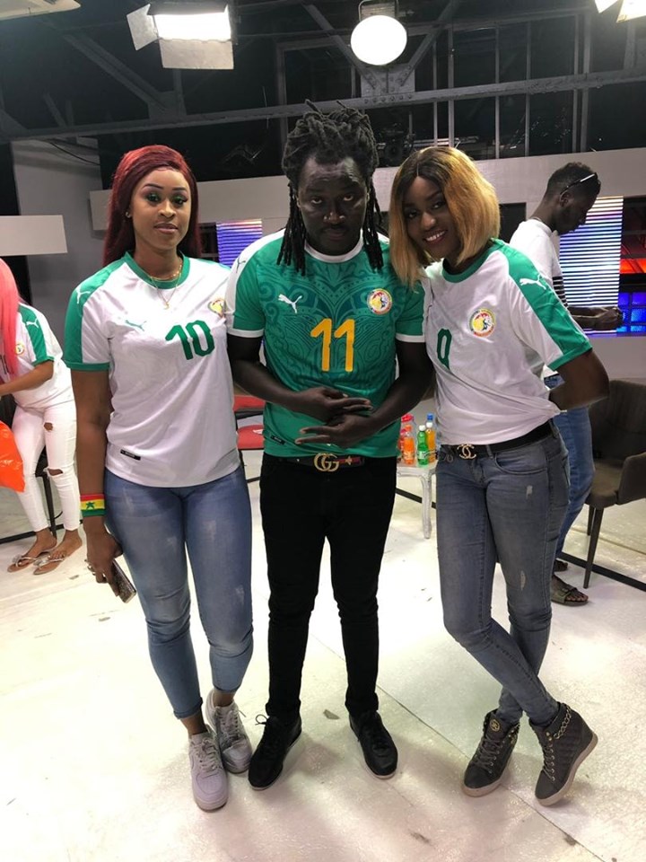 10 Photos : Les animateurs de “Vous et Nous” soutiennent les lions