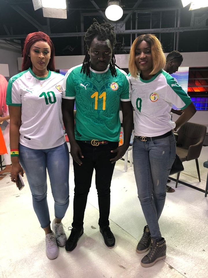 10 Photos : Les animateurs de “Vous et Nous” soutiennent les lions