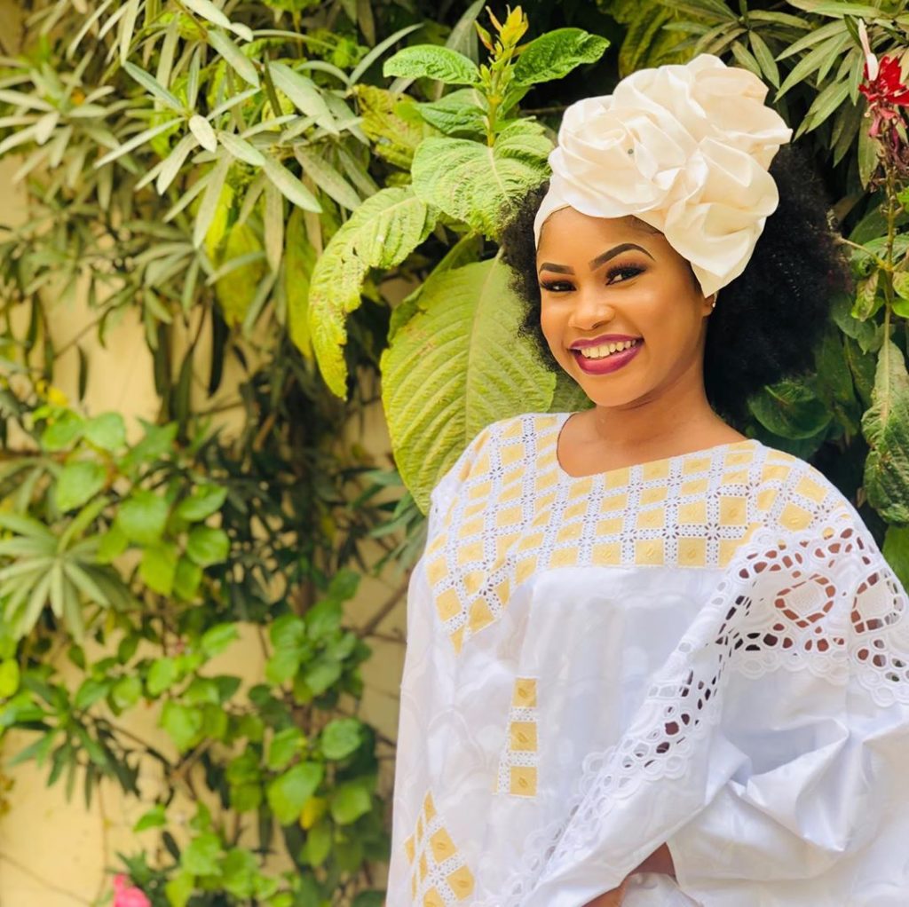 ( 07 Photos ) Admirez le « Sagnsé» de L’actrice Marichou, c’est élégant !