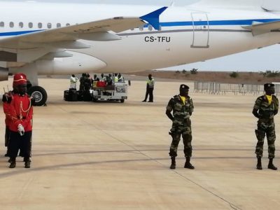 15h 51 Gmt : La dépouille d'Ousmane Tanor Dieng vient d'arriver