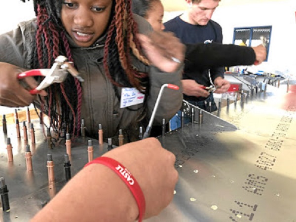 (05 Photos) Des adolescents africains volent de Cape Town au Caire dans un avion qu’ils ont construit