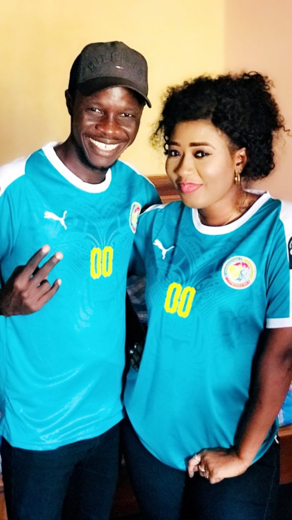 (05 Photos) L’actrice Ndeye Ndiaye savoure la victoire des Lions, avec son mari