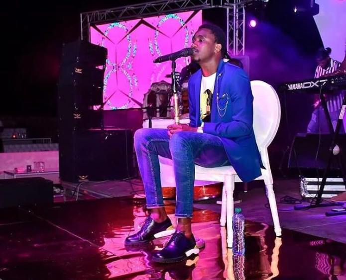 (05Photos) – Après la polémique sur son t-shirt LGBT: Wally Seck enflamme Instagram avec ses nouvelles photos