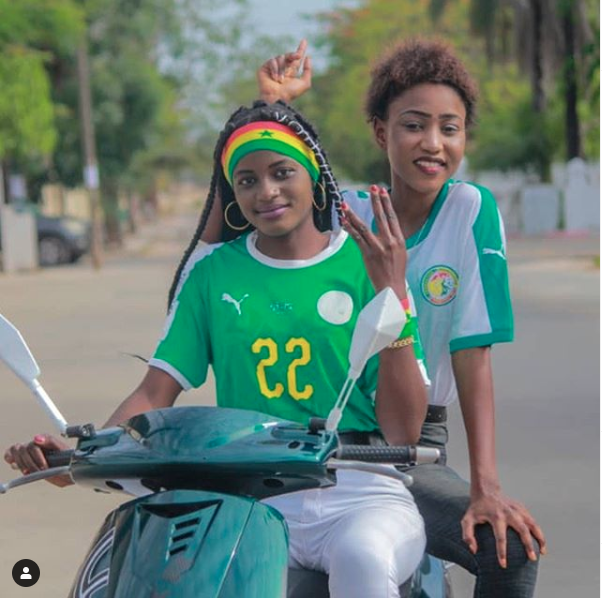 (40 Photos) - Finale Sénégal vs Algérie: les Supportrices sénégalaises les plus audacieuses