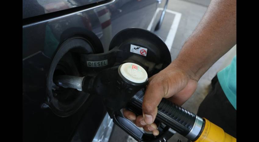 Hausse du prix du carburant :Les automobilistes changent de fusil d'épaule
