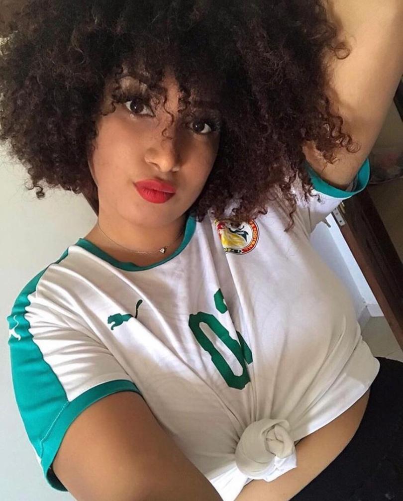 17 PHOTOS. Quand les supportrices sénégalaises portent autrement le maillot des « Lions »
