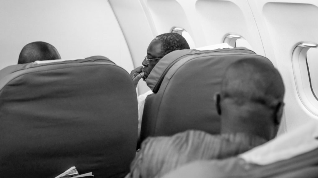(05 Photos) Retour de Niamey sur Fly Air Sénégal, le Président Macky Sall à bord du vol