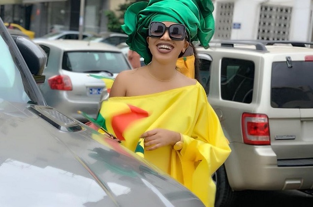 ( 05 Photos ) supportrice des « Lions » Admirez les dernières Photos de Ndeye Soxna