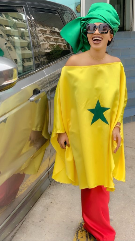 ( 05 Photos ) supportrice des « Lions » Admirez les dernières Photos de Ndeye Soxna