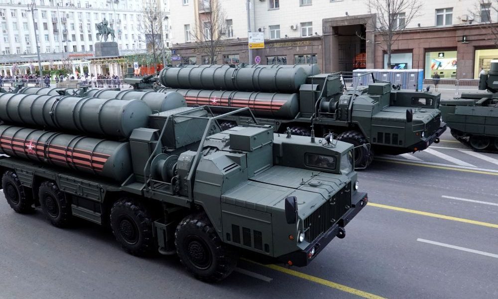 La Turquie va recevoir ses premiers systèmes de défense russes S-400