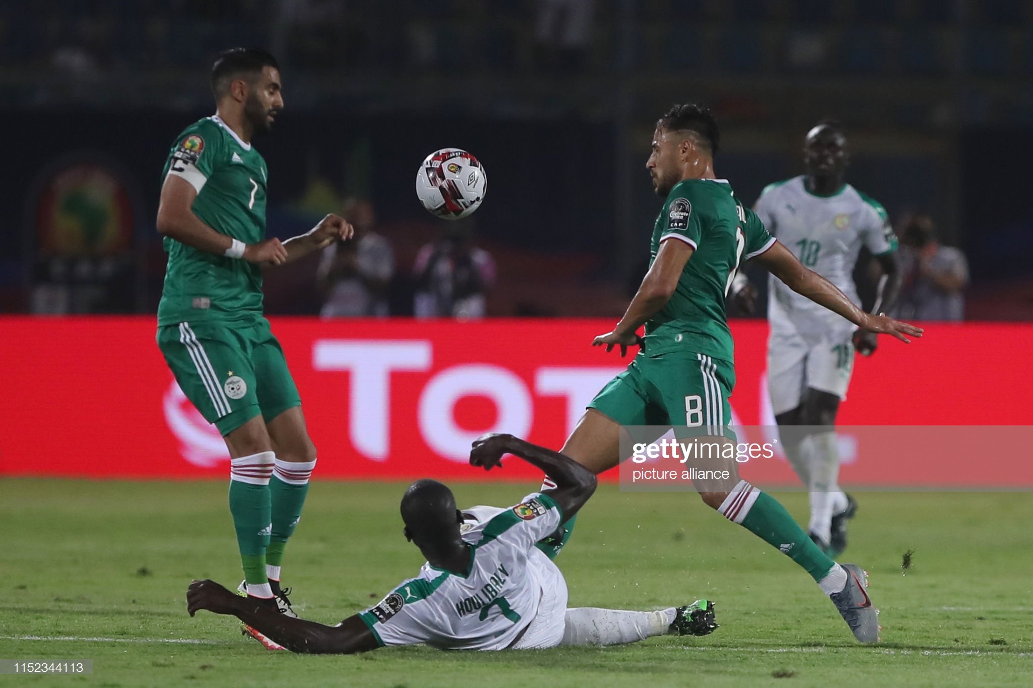 CAN 2019: Youcef Belaïli « Notre objectif est d’offrir la coupe aux Algériens »