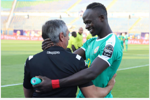 (Photos) Le beau geste de Sadio Mané envers Alain Giresse