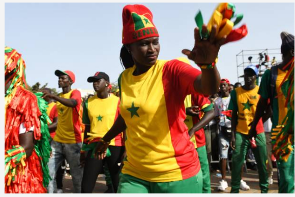 (15 Photos) CAN 2019: Une folle ambiance à Dakar après la qualification des Lions en finale