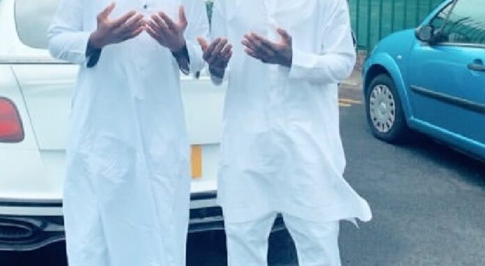 2108803810737815181 2082662842 1 696x382