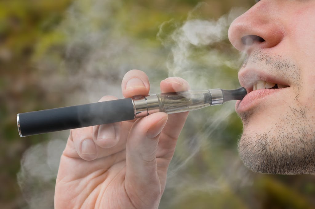 elfbar nachfüll pod läuft aus La vape fête ses 16 ans en France : retour sur l'histoire des ecigs main image 0