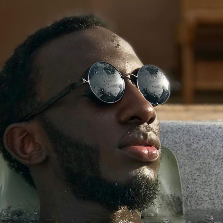 Momo 2 1024x1024 768x768