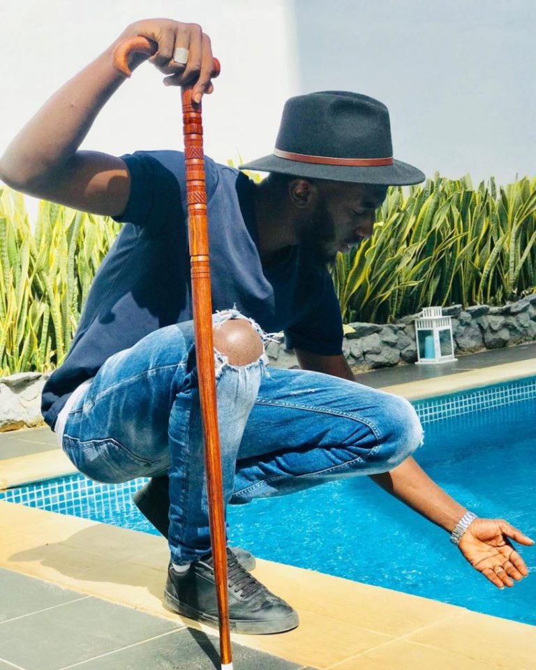 Momo 6 819x1024 768x960