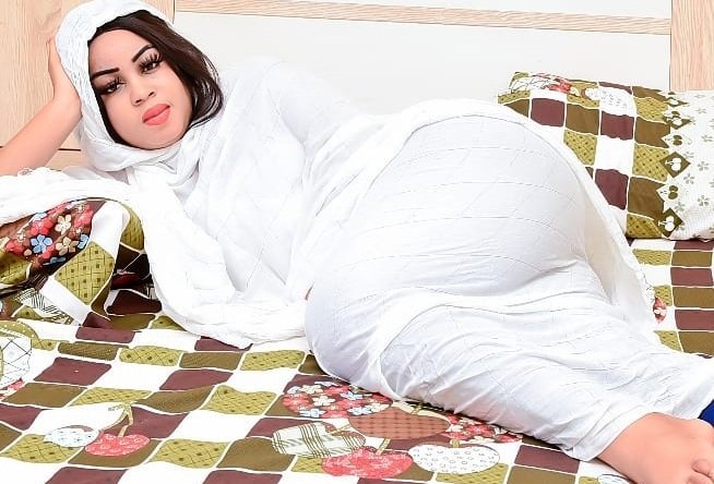 Nafissatou Kebe 2 Copie1981384373