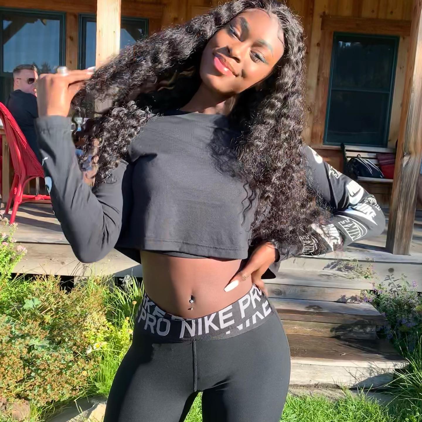 69022093 2533702830242531 275651065481789440 O