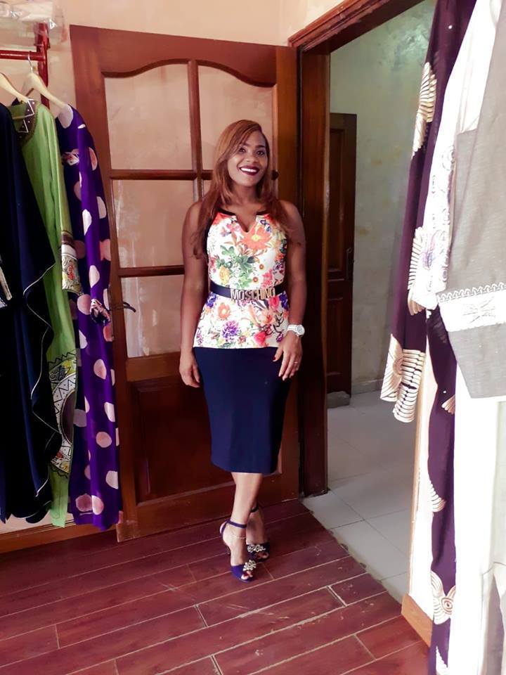 La Petite Soeur De Eva Tra Une Beauté Radieuse 3