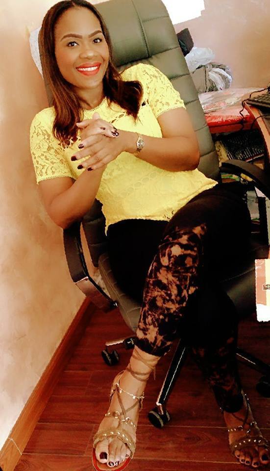 La Petite Soeur De Eva Tra Une Beauté Radieuse 5