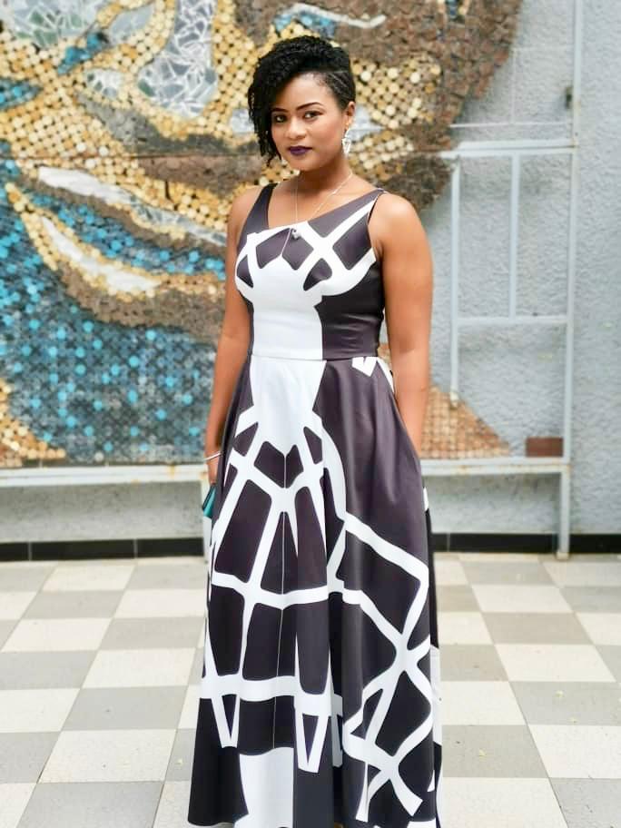 Merry Beye Brille De Mille Feux Dans Sa Tenue Classe4