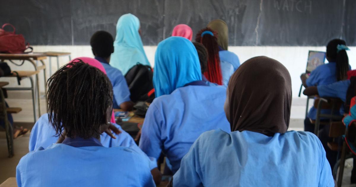 Sénégal Des Enseignants Et Chefs Détablissements Pointés Du Doigt Sur Lexploitation Sexuelle Des élèves