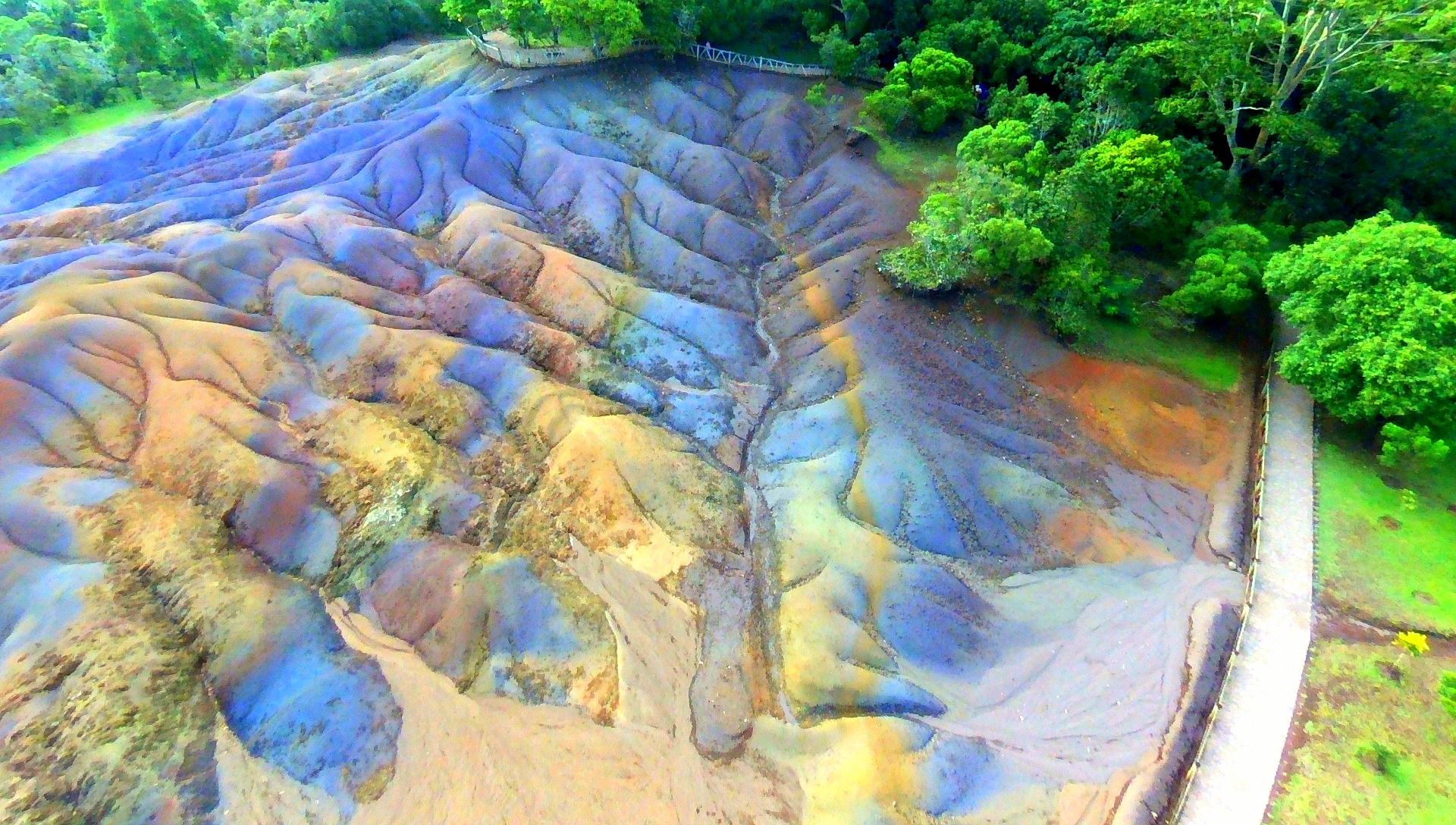 35ef3f720a0b9caf3819c140416a04ec