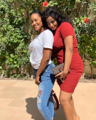 (13 Photos) Rencontre avec les fans: Les Actrices Betty et Esther Ndiaye en toute complicité