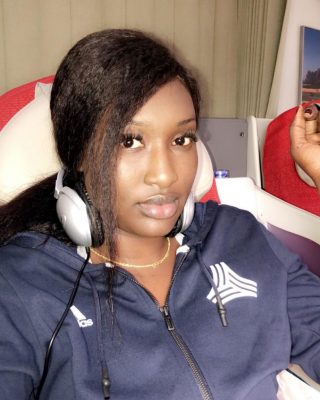 ( 07 Photos ) Bébé Sy fière de ses rondeurs, met en avant ses atouts de femme