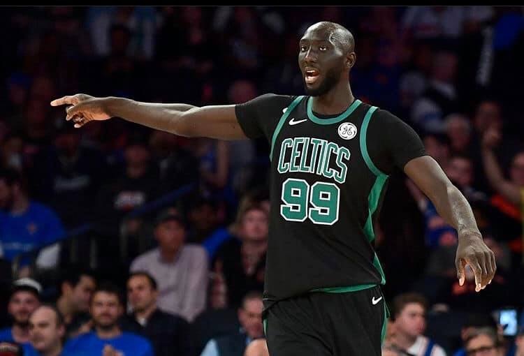 (04 Photos) NBA: Tacko Fall affiche sa fierté d’être Sénégalais sur ses chaussures…