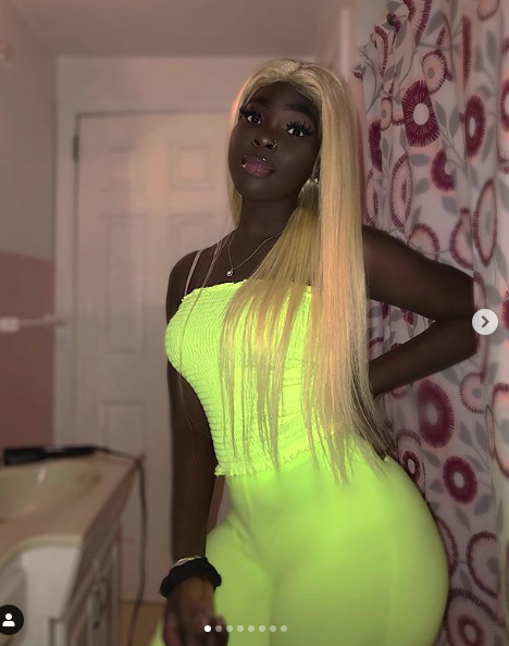 Photos : En tenues aguicheuses, La barbie noire Sénégalaise Oumy Diop secoue Instagram avec ses clichés torrides