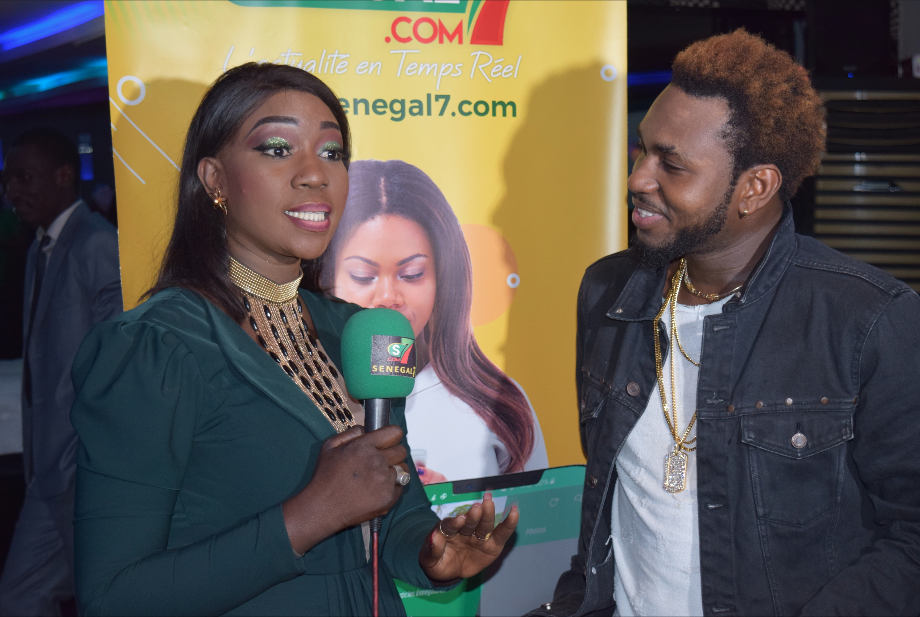 (50 Photos): Plateau spécial Noël au Baramundi - Les plus belles filles au rendez-vous