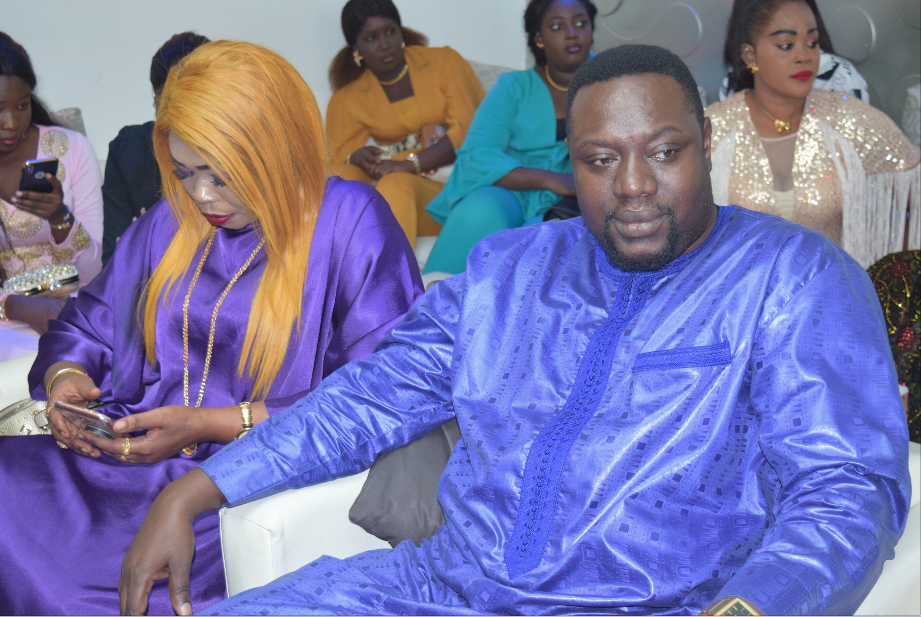 (50 Photos): Plateau spécial Noël au Baramundi - Les plus belles filles au rendez-vous