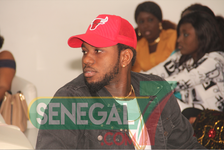 (50 Photos): Plateau spécial Noël au Baramundi - Les plus belles filles au rendez-vous