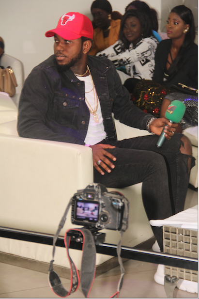 (50 Photos): Plateau spécial Noël au Baramundi - Les plus belles filles au rendez-vous