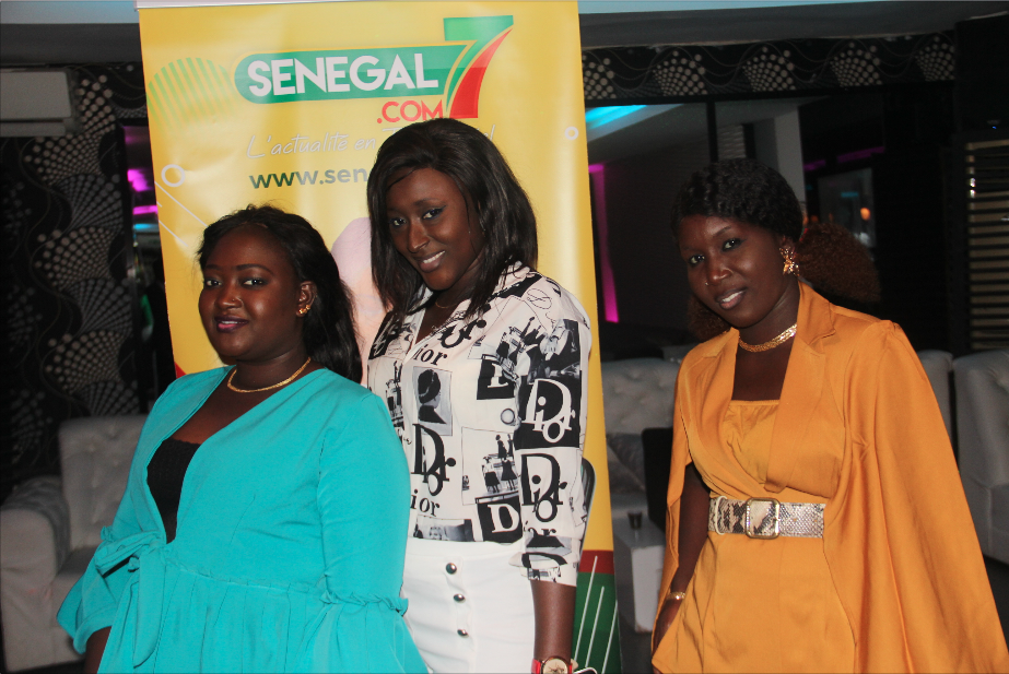 (50 Photos): Plateau spécial Noël au Baramundi - Les plus belles filles au rendez-vous