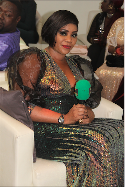 (50 Photos): Plateau spécial Noël au Baramundi - Les plus belles filles au rendez-vous