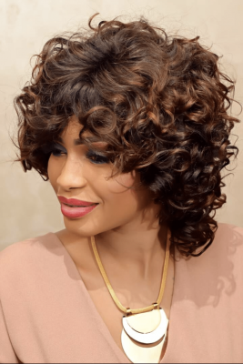 09 Photos – Mbathio Ndiaye refait surface plus rayonnante que jamais