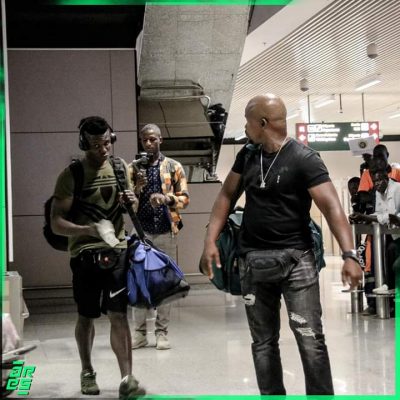 Compétition internationale de MMA : les images de l'arrivée des combattants à l'AIBD