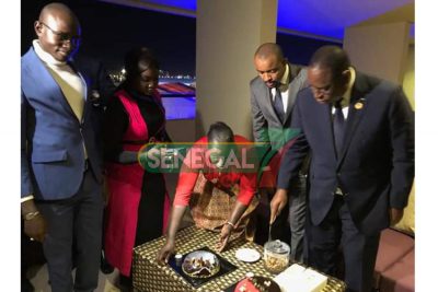 PHOTOS - Quand Macky SALL fête son anniversaire à Assouan en Egypte avec ses partisans