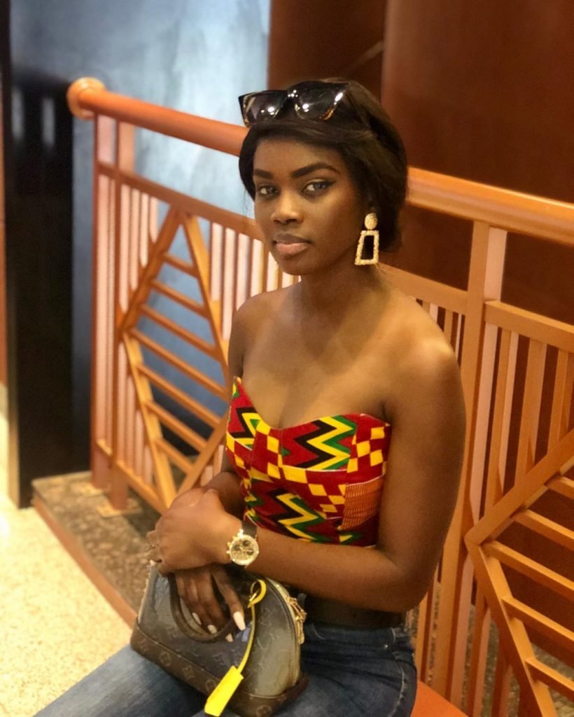 (07 Photos) Anna la bombe de « Pod & Marichou » qui affole le web