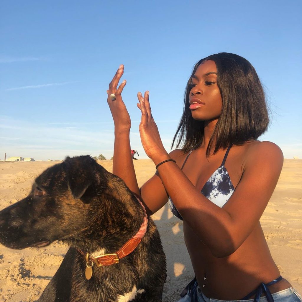 (03 Photos) :« dioumbakh out » et piercing , les nouvelles photos explosives de Diarra Sen Petit Gallé