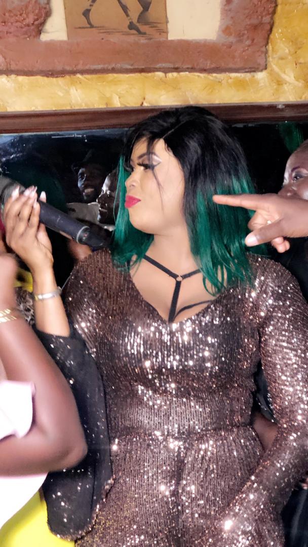 Soirée 25 Décembre : GuiGui met le feu à la peau des fans (Photos)