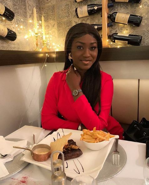 (10 Photos ) Qui est Yesni la belle fille sur le nouveau clip de Yousou Ndour ?