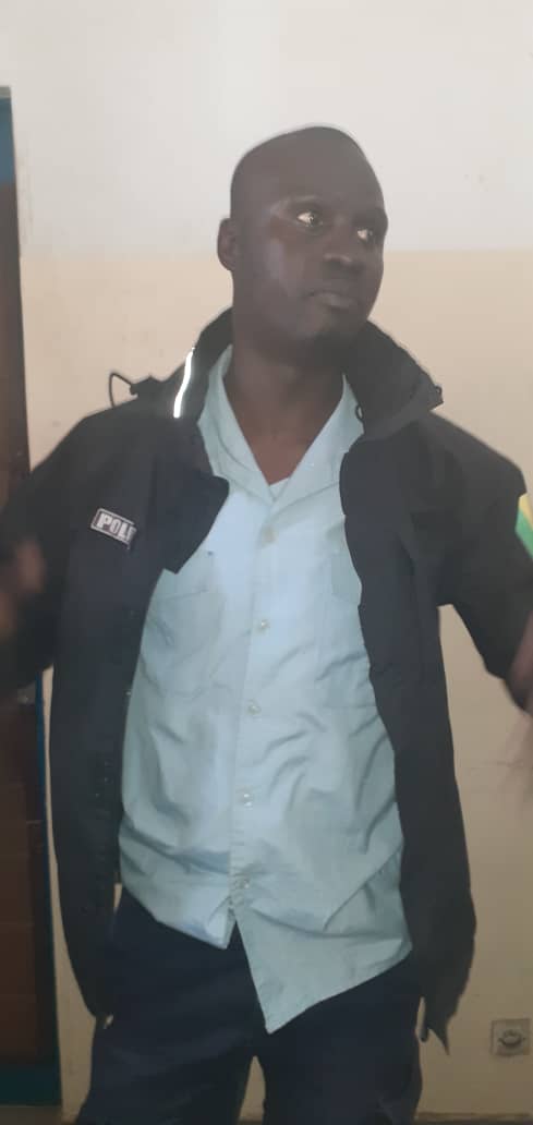 (Photos) Usurpation de fonction : Comment le faux policier Abdoulaye DAFFE a été pris en flagrant délit...