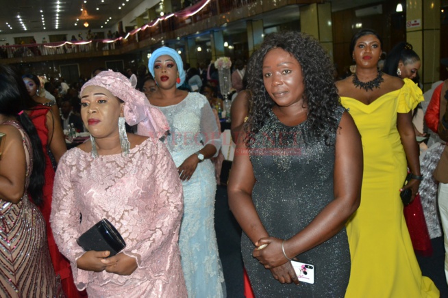 Les images de la soirée de gala de Viviane Chidid hot et sexy avec l'amicale des femmes de la diaspora Gambienne.
