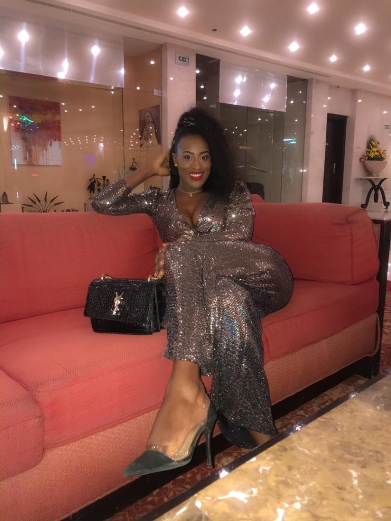 (Photos) L'actrice Mariama de la série "Belle Mère" enflamme la toile avec son "pathial"