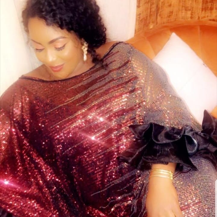 (02 Photos) L'actrice Adja débute 2020 en mode "Diongoma"