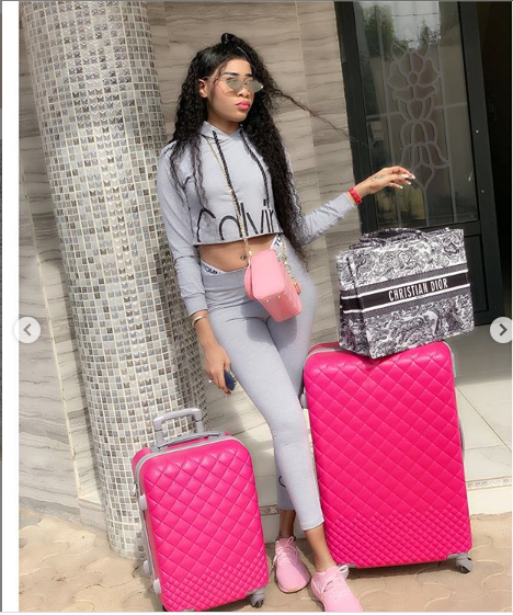 (30 Photos) - L'actrice Ngonish Cramel "Caramélise" la toile